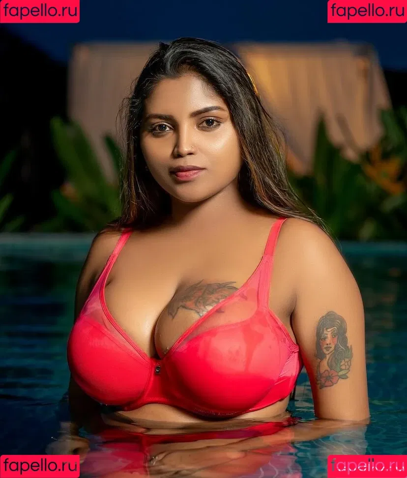 Elakkiya Rajendran Onlyfans Photo Gallery 