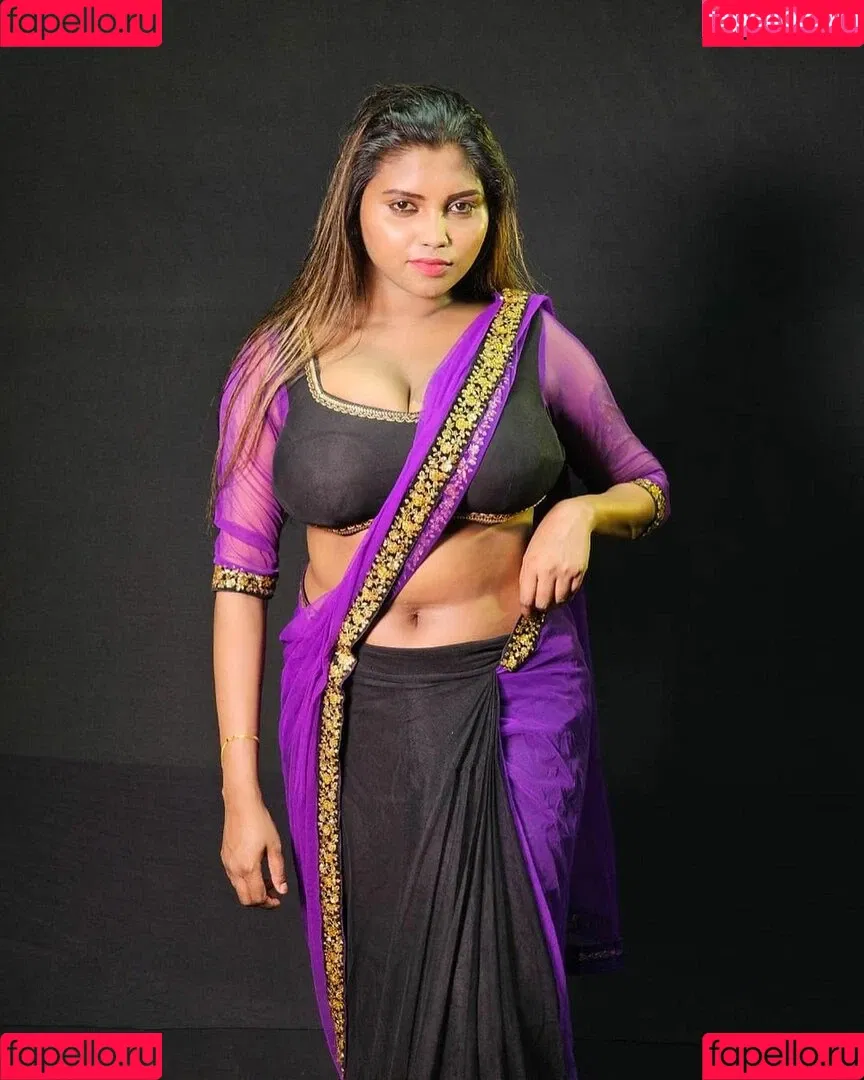 Elakkiya Rajendran Onlyfans Photo Gallery 