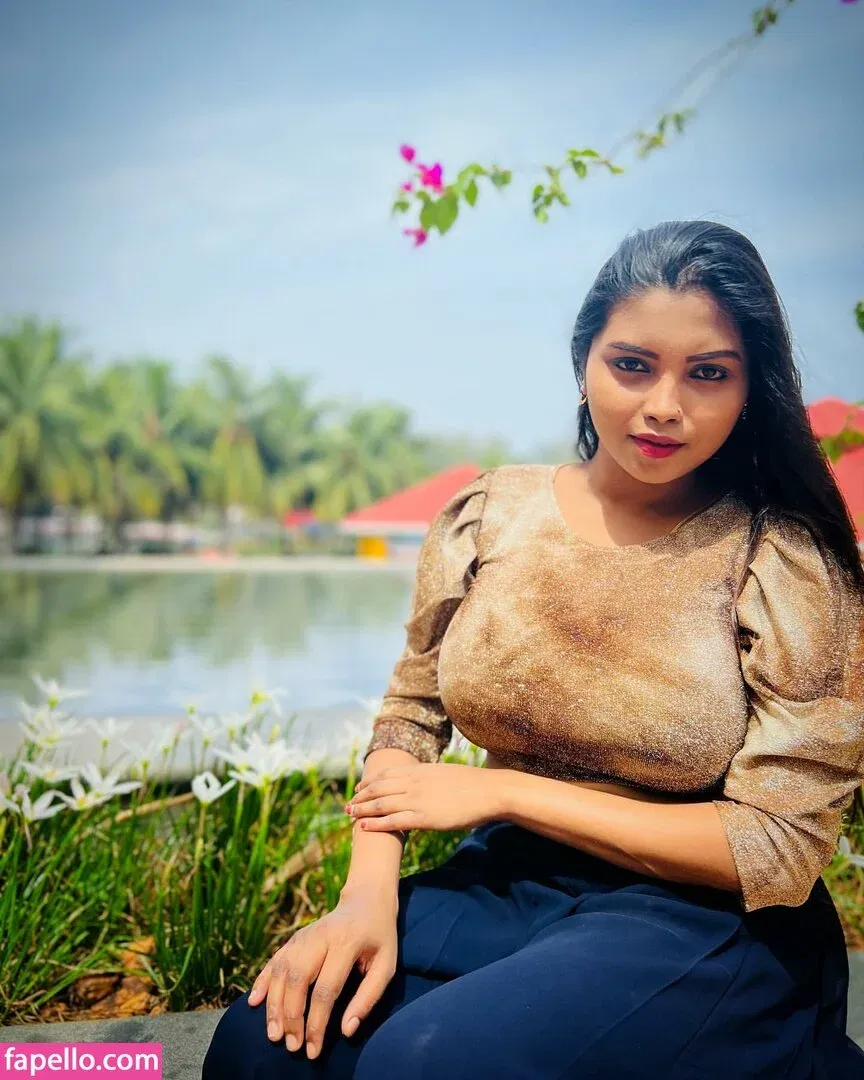 Elakkiya Rajendran Onlyfans Photo Gallery 