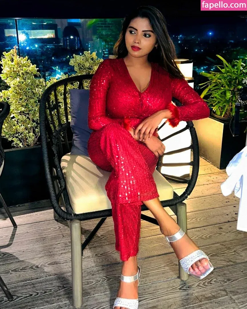 Elakkiya Rajendran Onlyfans Photo Gallery 