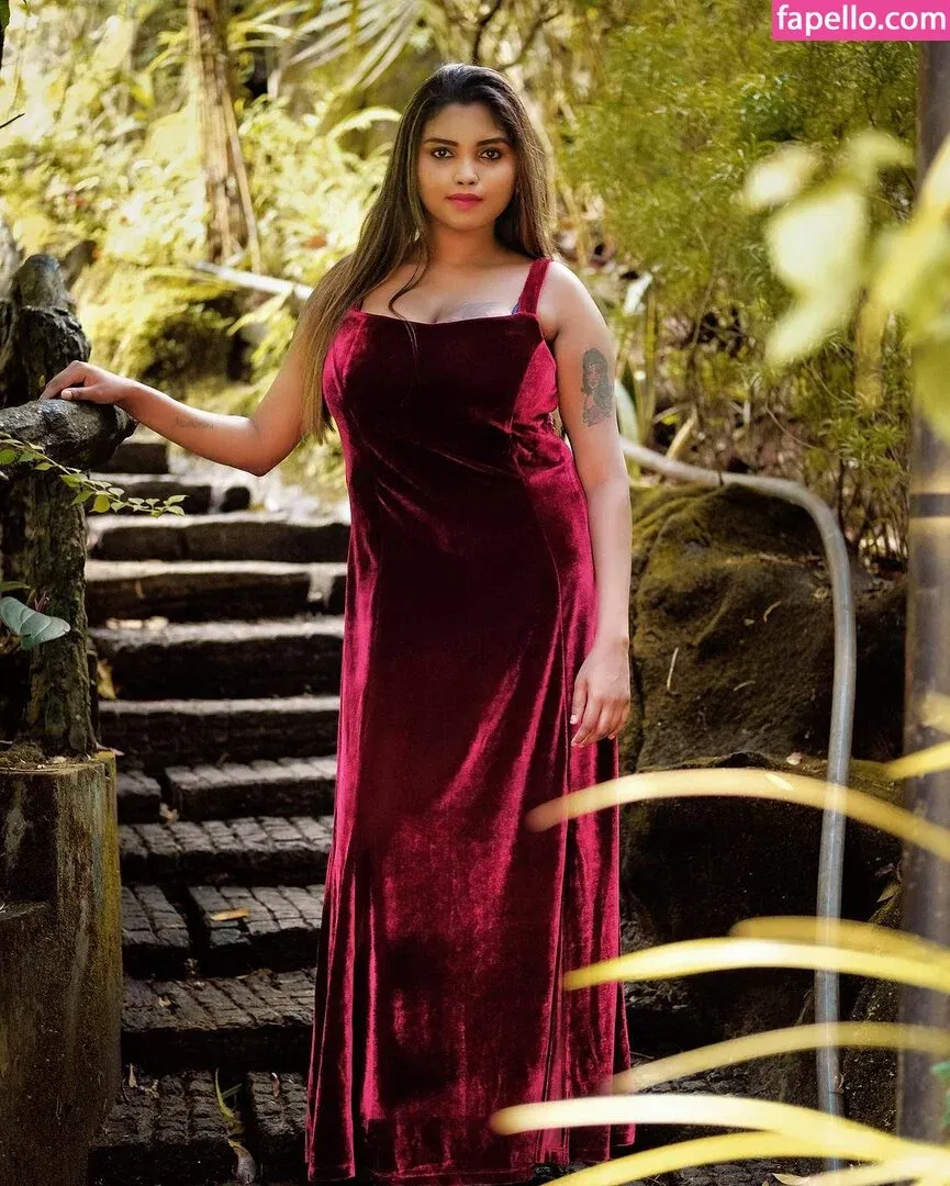 Elakkiya Rajendran Onlyfans Photo Gallery 