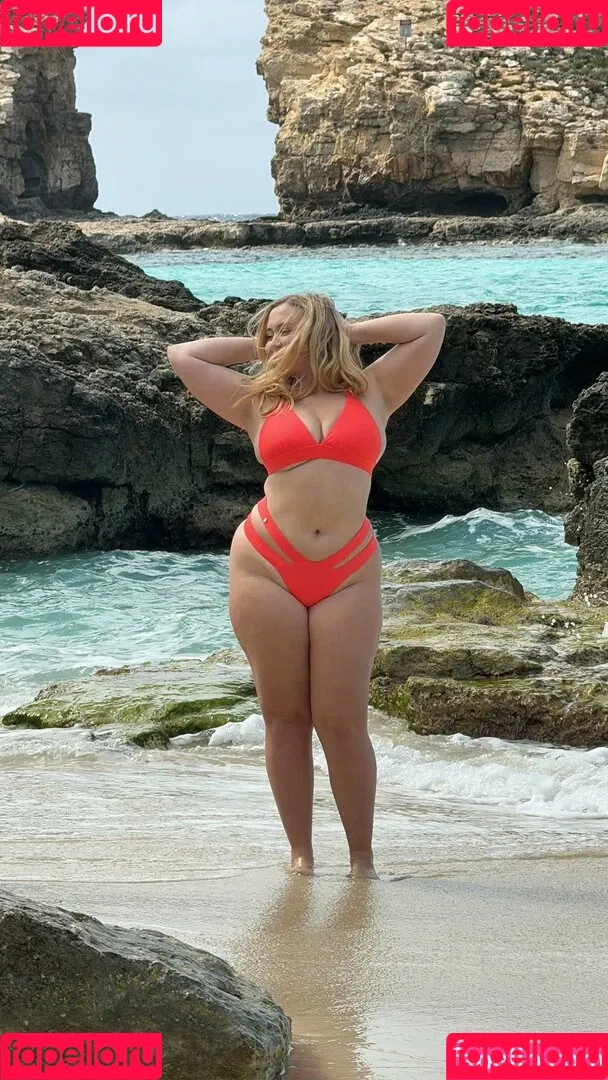 Niki Peacock Onlyfans Photo Gallery 