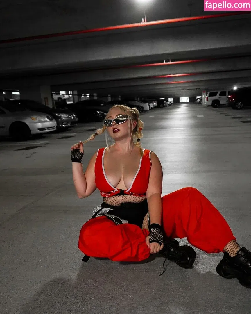 Niki Peacock Onlyfans Photo Gallery 