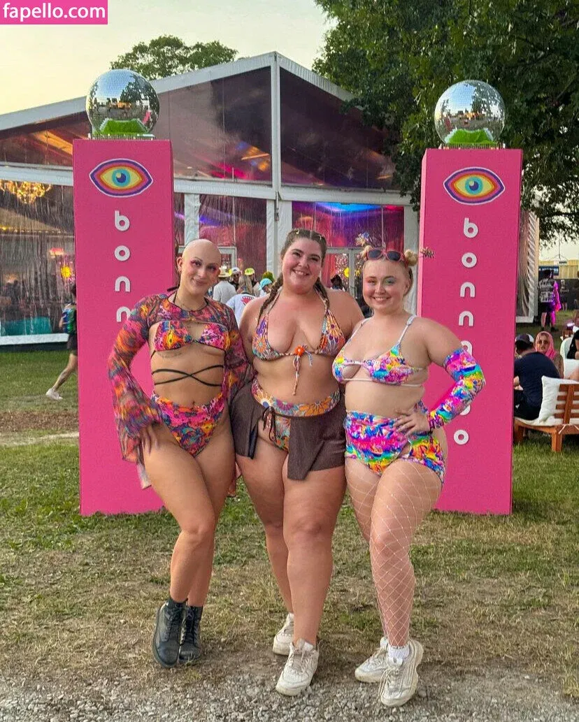 Niki Peacock Onlyfans Photo Gallery 