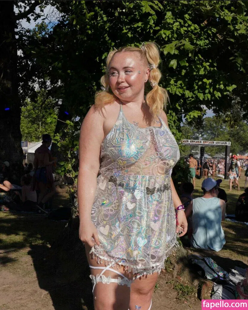 Niki Peacock Onlyfans Photo Gallery 