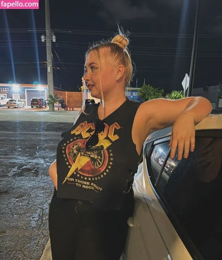 Niki Peacock Onlyfans Photo Gallery 