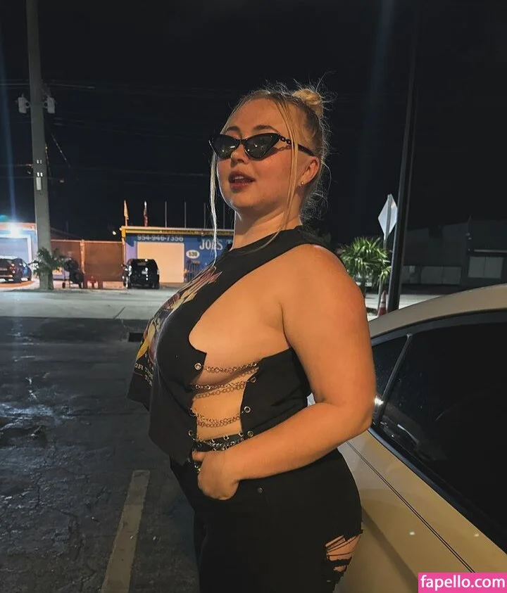 Niki Peacock Onlyfans Photo Gallery 