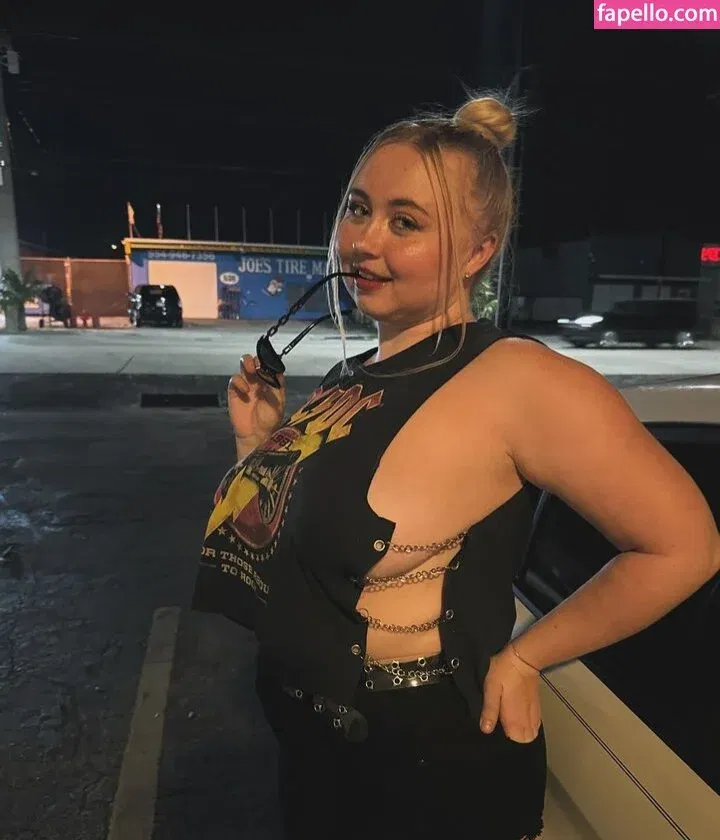 Niki Peacock Onlyfans Photo Gallery 