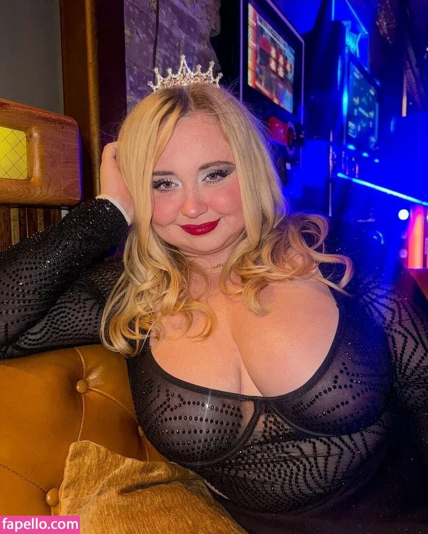 Niki Peacock Onlyfans Photo Gallery 