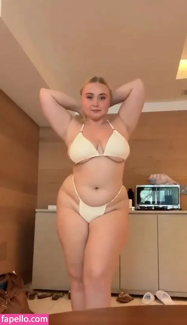 Niki Peacock Onlyfans Photo Gallery 