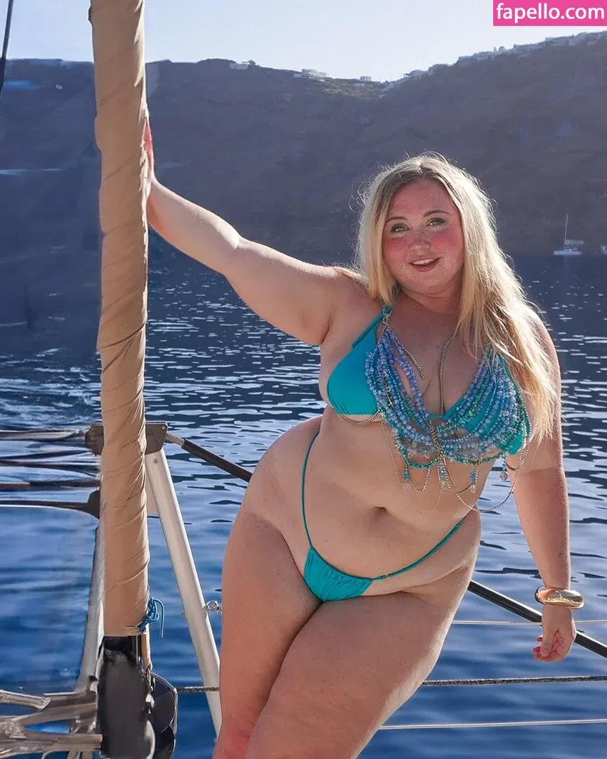 Niki Peacock Onlyfans Photo Gallery 