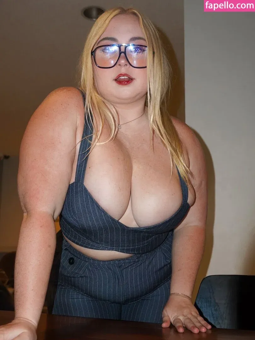 Niki Peacock Onlyfans Photo Gallery 