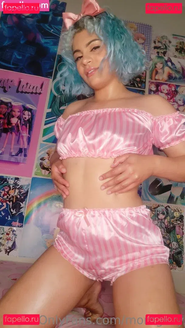 moregelly Onlyfans Photo Gallery 