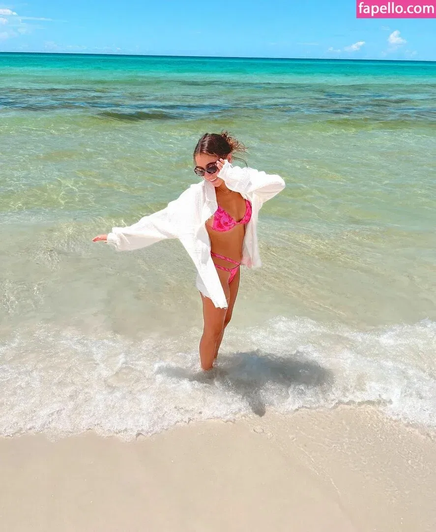 Ellie Dobleske Onlyfans Photo Gallery 