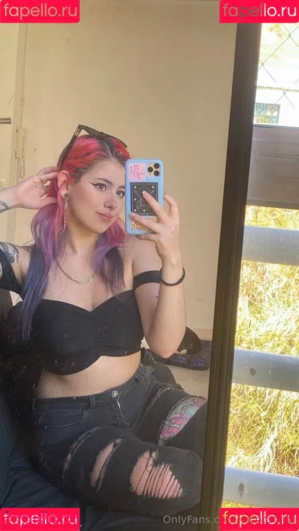 vicposting Onlyfans Photo Gallery 