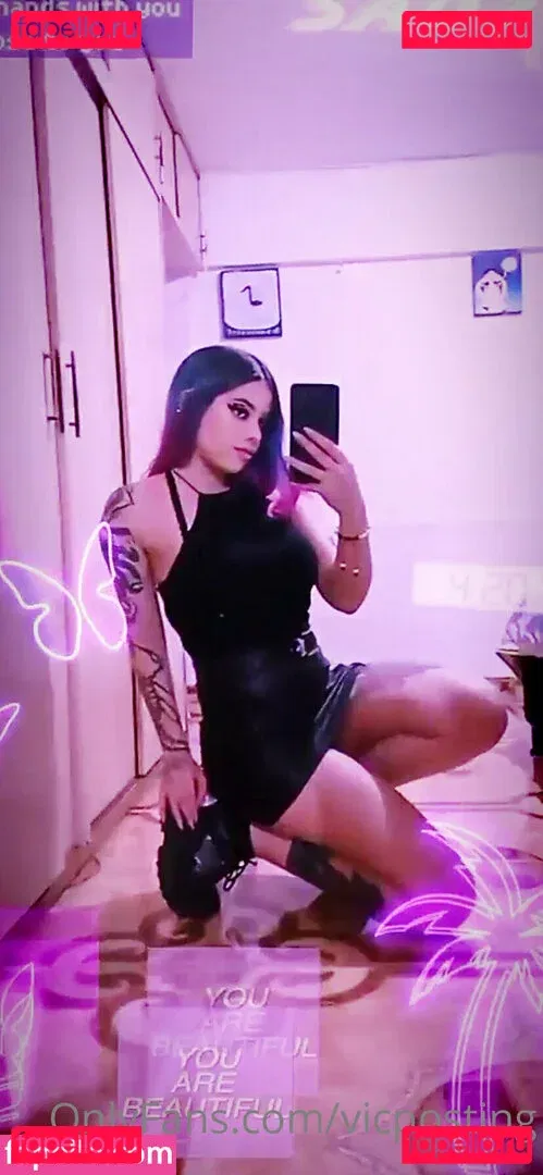 vicposting Onlyfans Photo Gallery 