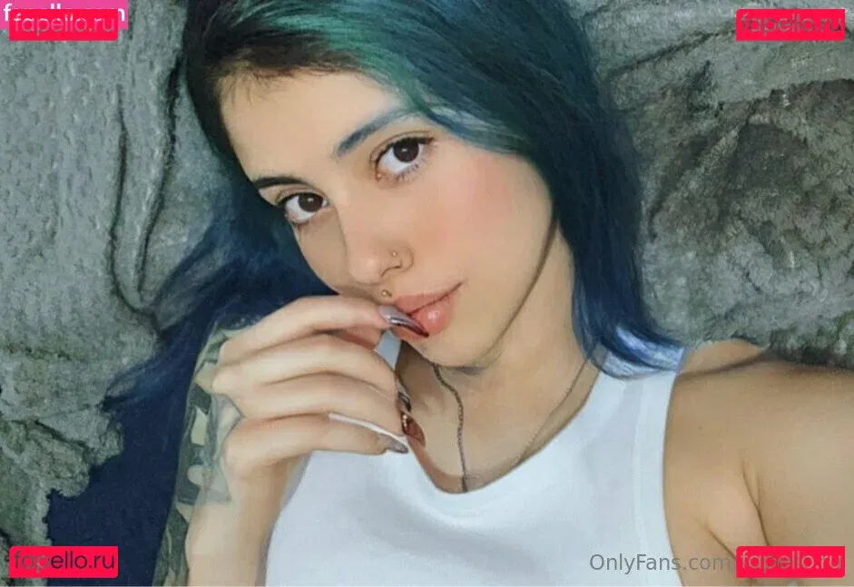 vicposting Onlyfans Photo Gallery 