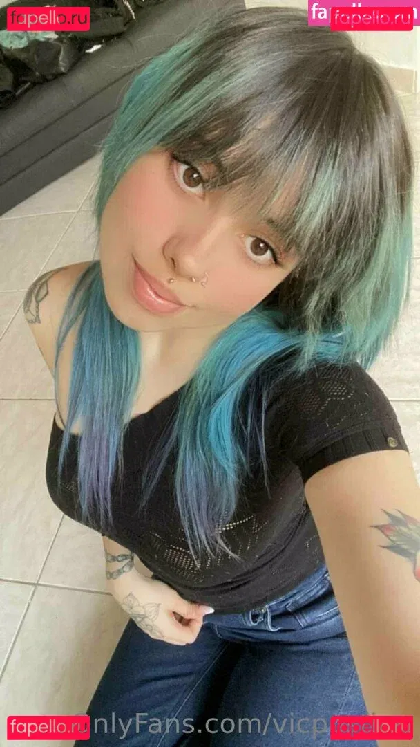 vicposting Onlyfans Photo Gallery 