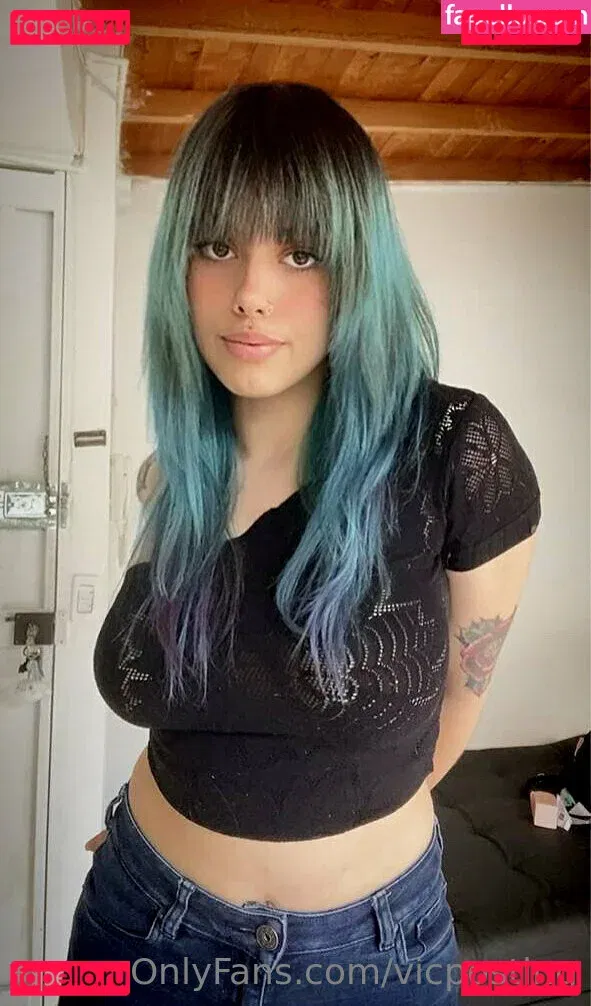 vicposting Onlyfans Photo Gallery 