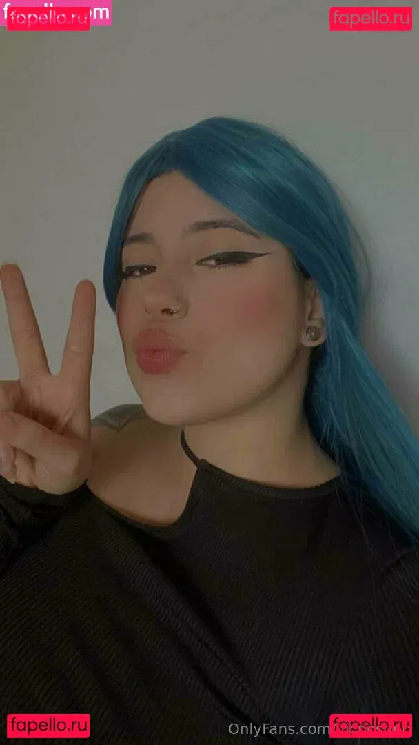 vicposting Onlyfans Photo Gallery 