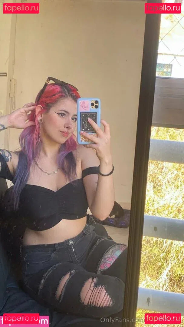 vicposting Onlyfans Photo Gallery 