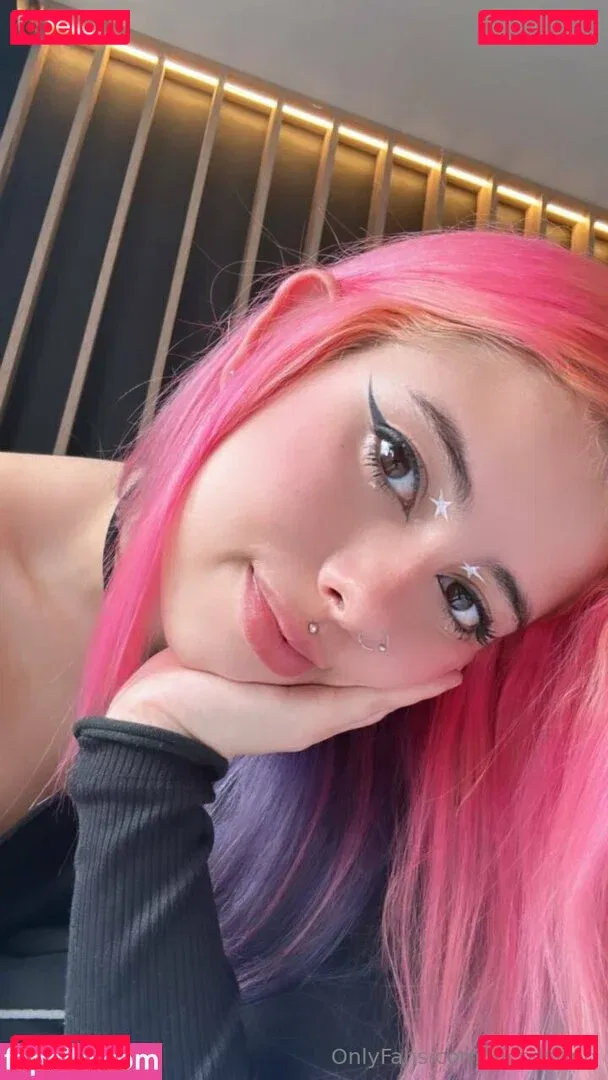 vicposting Onlyfans Photo Gallery 