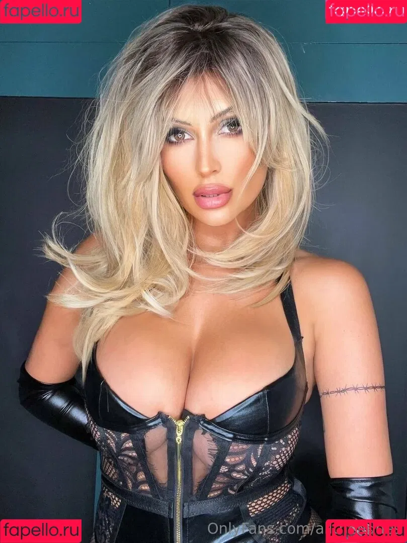 allthenudes Onlyfans Photo Gallery 