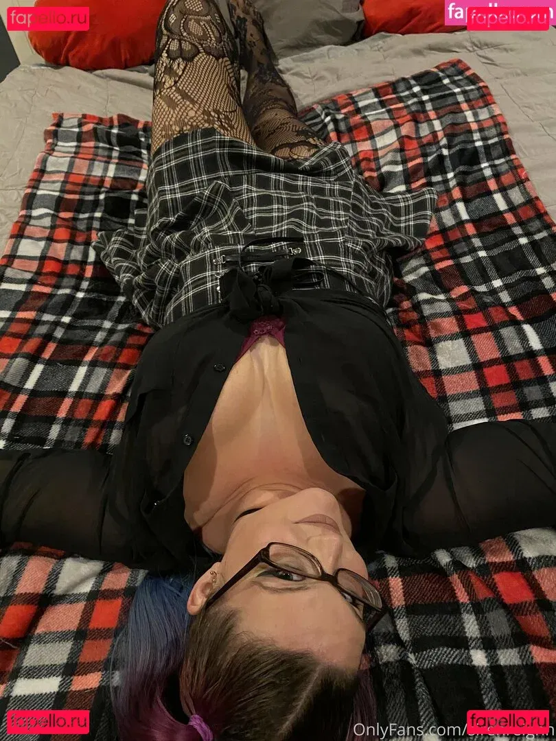 sirenreignn Onlyfans Photo Gallery 