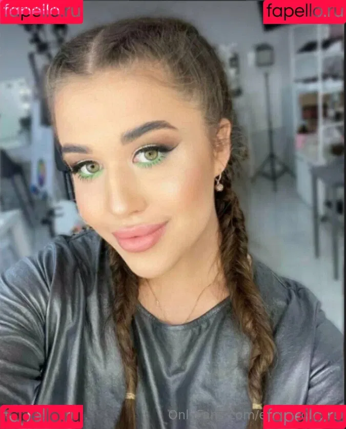 evamoorevip Onlyfans Photo Gallery 
