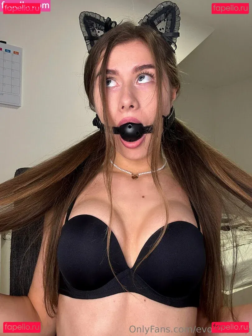 evamoorevip Onlyfans Photo Gallery 