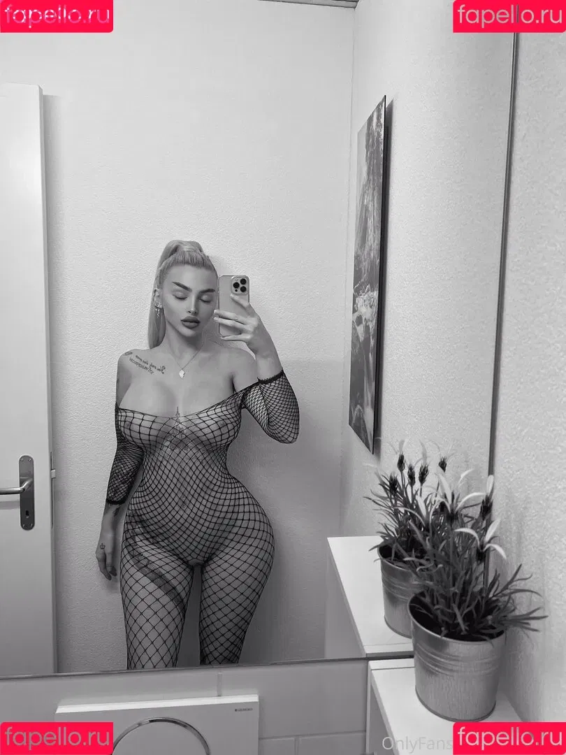 Celine Centino Onlyfans Photo Gallery 