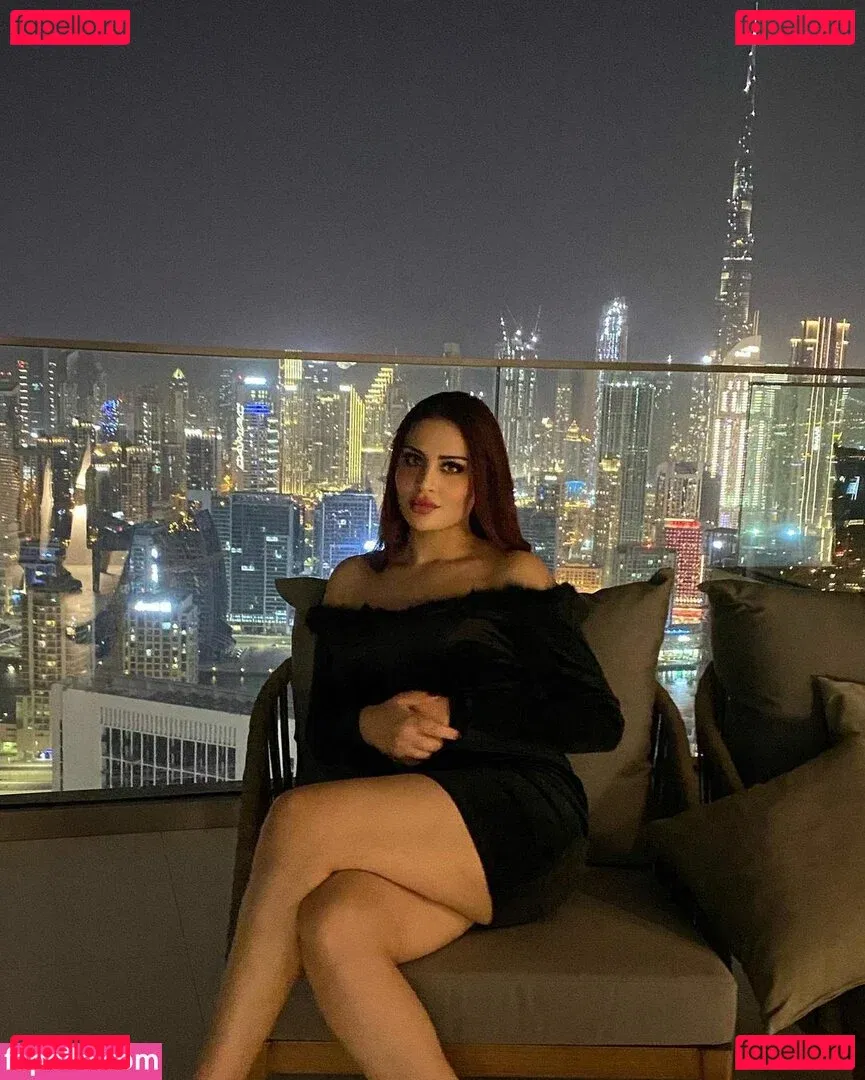 Sawssen Mbarek Onlyfans Photo Gallery 