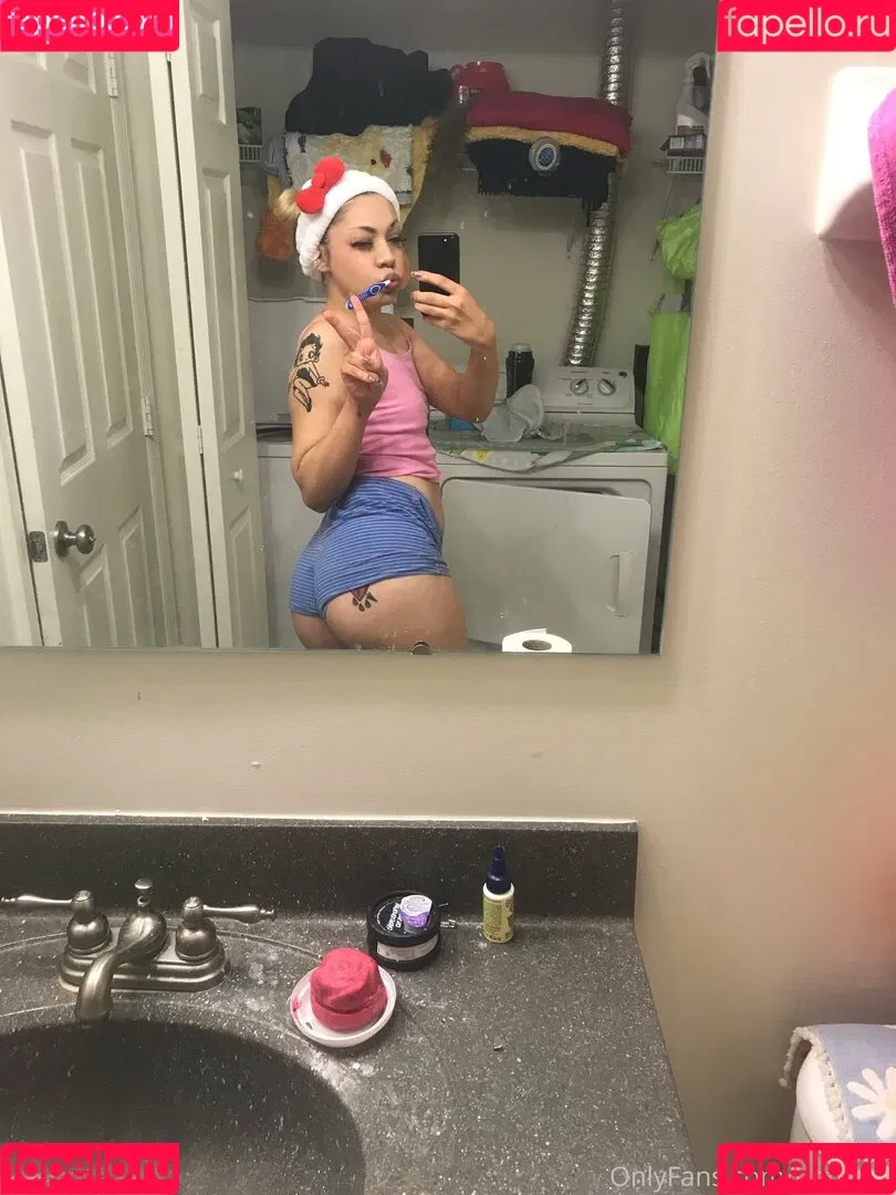 hotchk1 Onlyfans Photo Gallery 