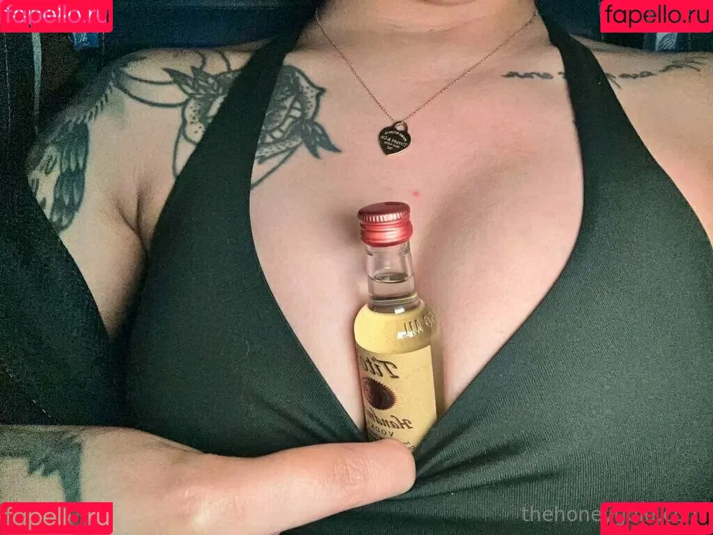 honeygold Onlyfans Photo Gallery 