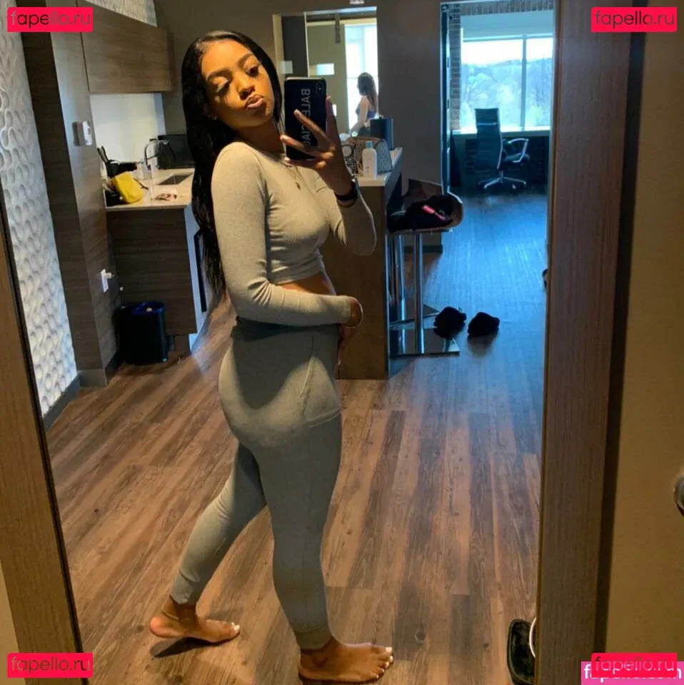 honeygold Onlyfans Photo Gallery 