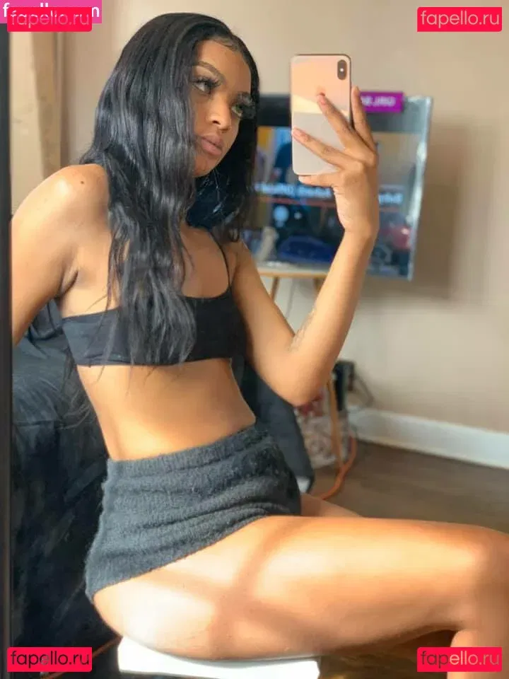 honeygold Onlyfans Photo Gallery 