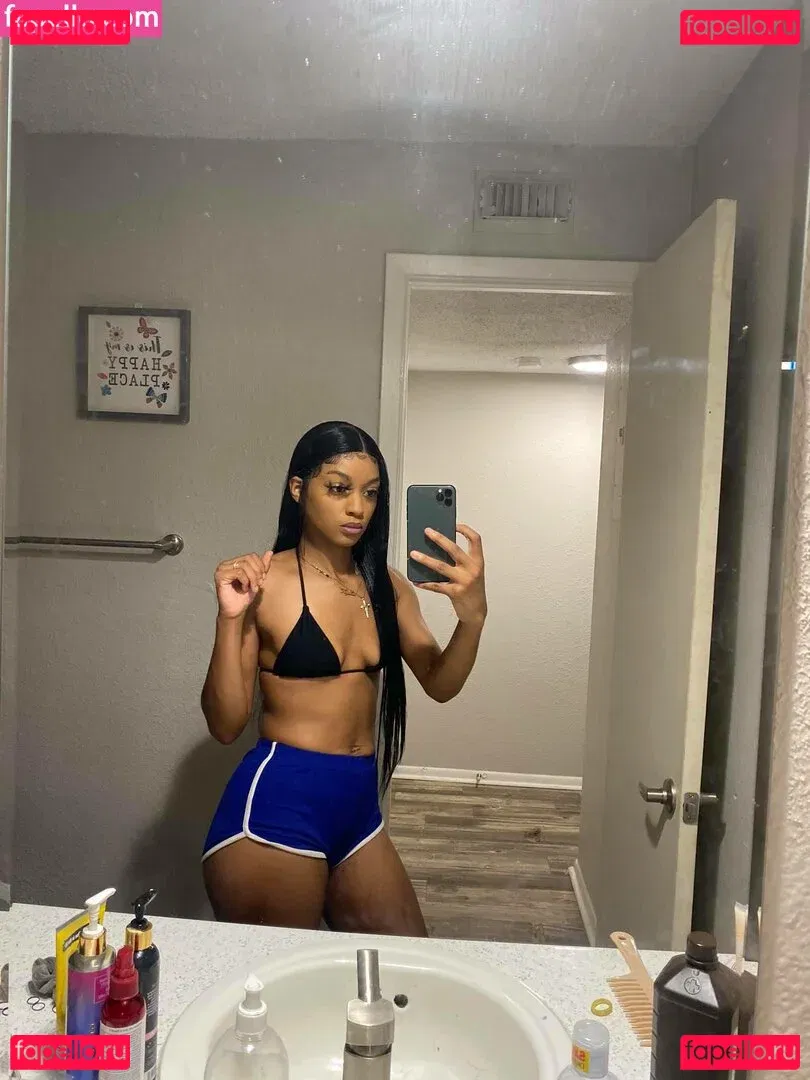 honeygold Onlyfans Photo Gallery 