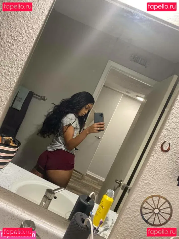 honeygold Onlyfans Photo Gallery 