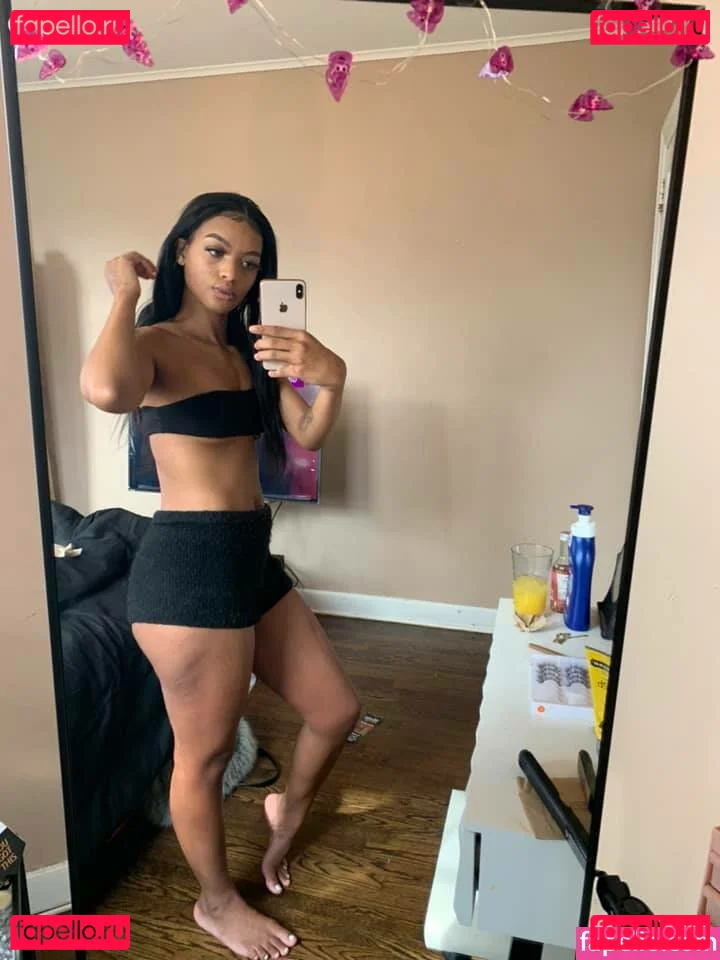 honeygold Onlyfans Photo Gallery 