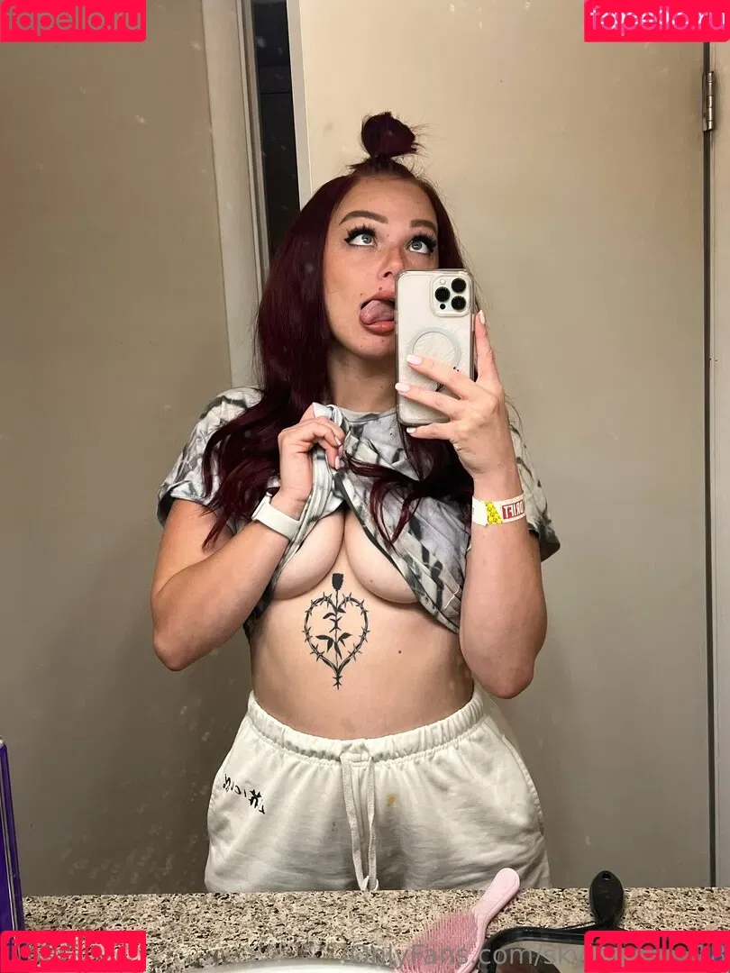 skyler_grey_18 Onlyfans Photo Gallery 
