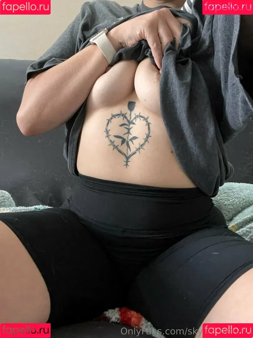 skyler_grey_18 Onlyfans Photo Gallery 