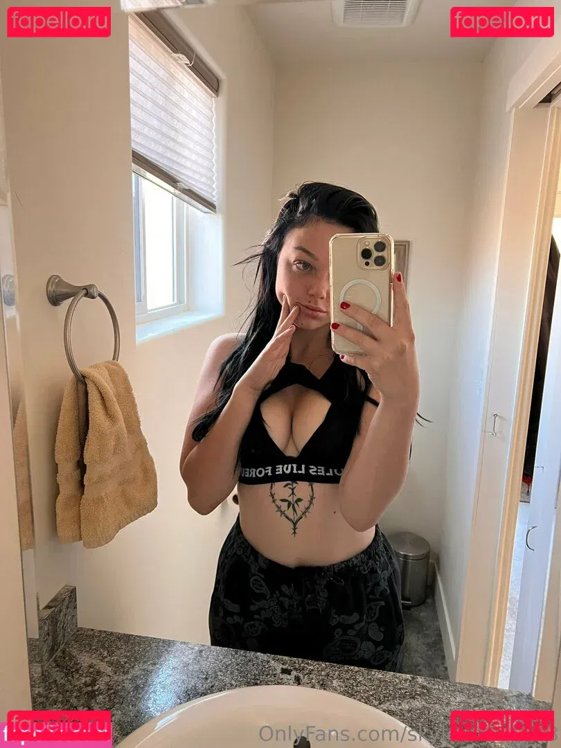 skyler_grey_18 Onlyfans Photo Gallery 