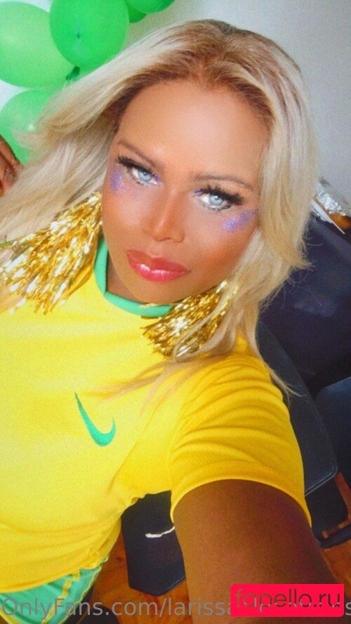 Larissa Close Onlyfans Photo Gallery 