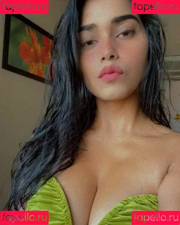 Pratika Sood Onlyfans Photo Gallery 