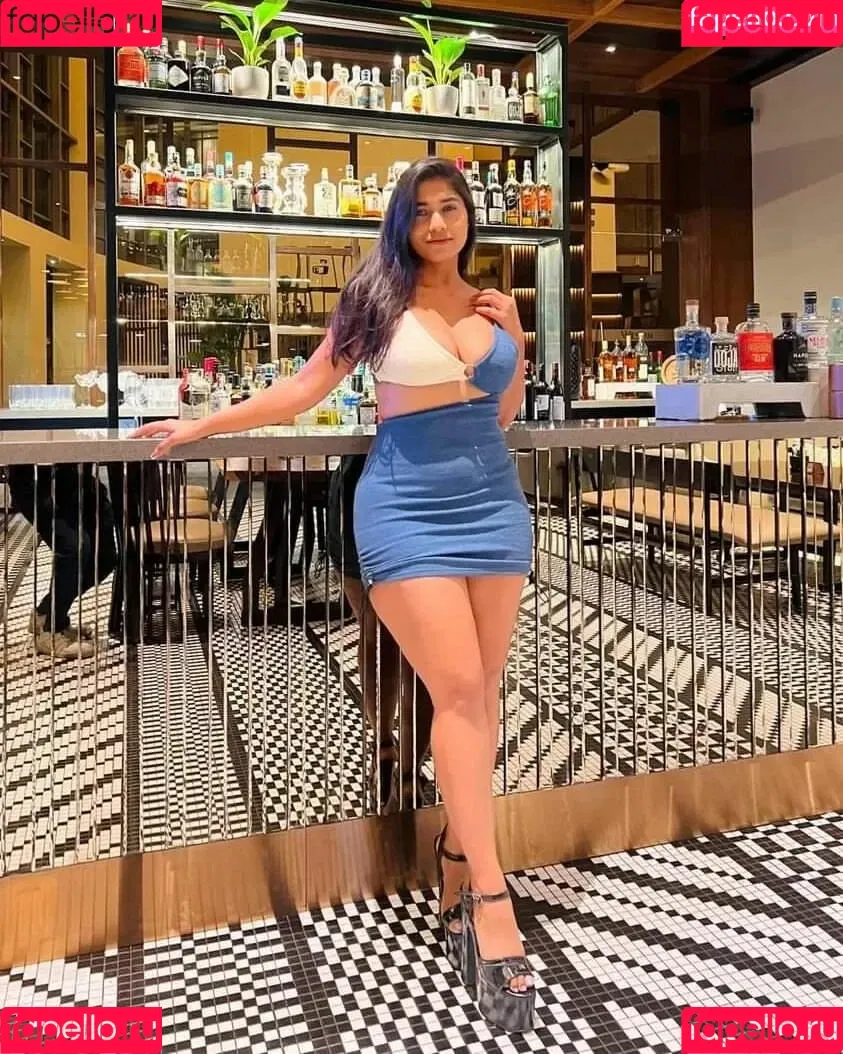 Pratika Sood Onlyfans Photo Gallery 