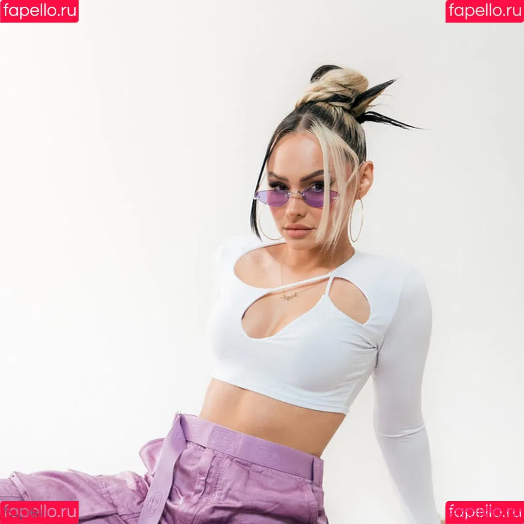 Talia Mar Onlyfans Photo Gallery 