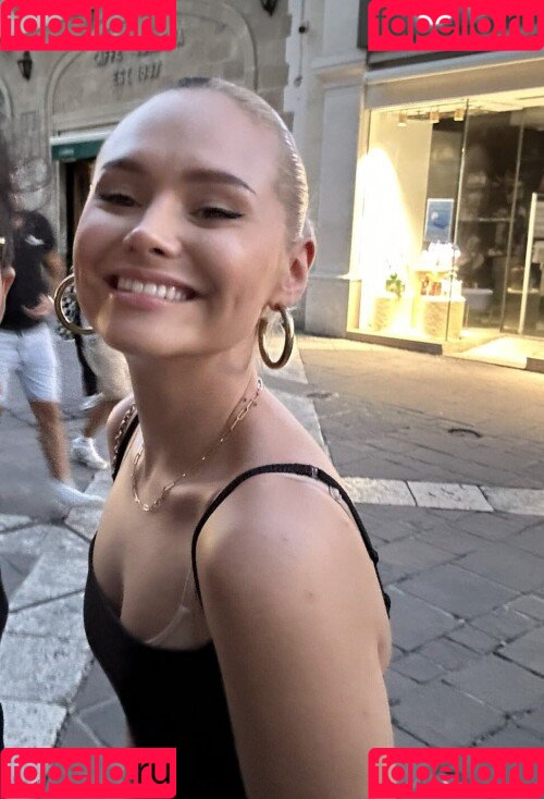 Talia Mar Onlyfans Photo Gallery 