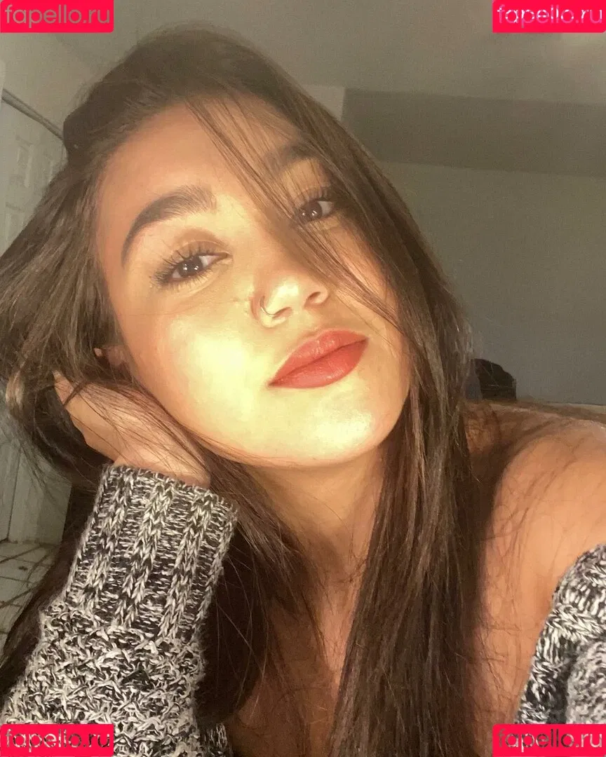 Roxanne Perez Onlyfans Photo Gallery 
