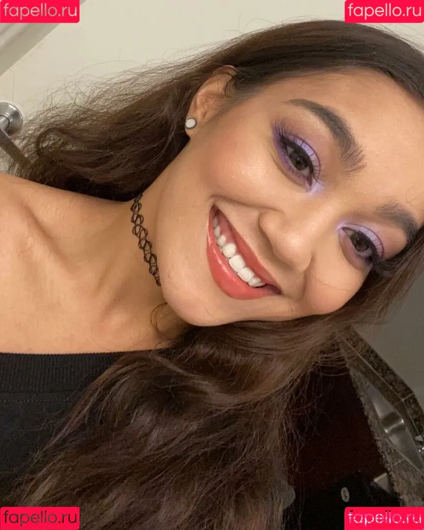 Roxanne Perez Onlyfans Photo Gallery 