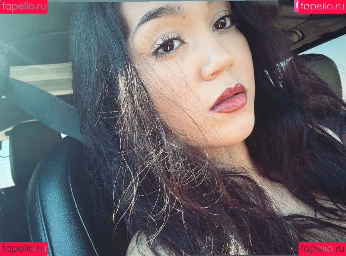 Roxanne Perez Onlyfans Photo Gallery 